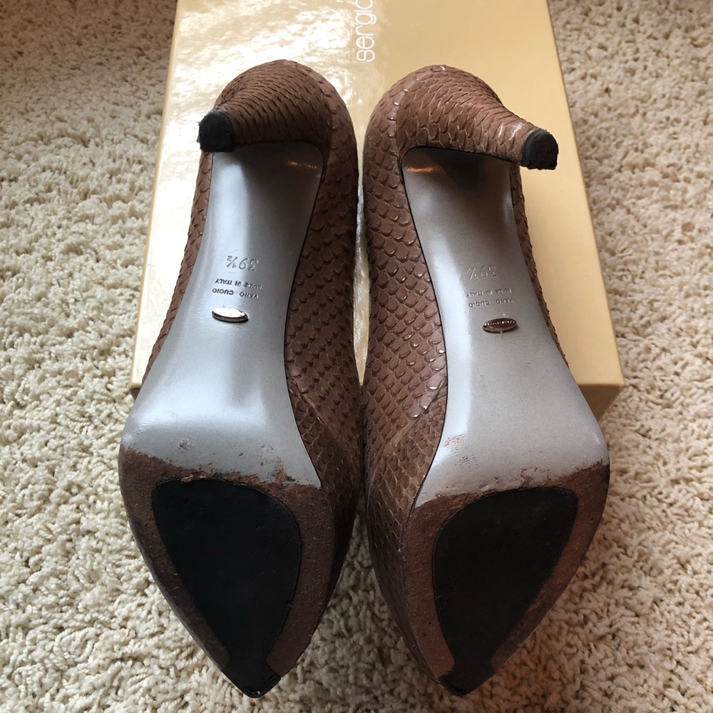 Sergio Rossi Python Print Pumps. - image 8